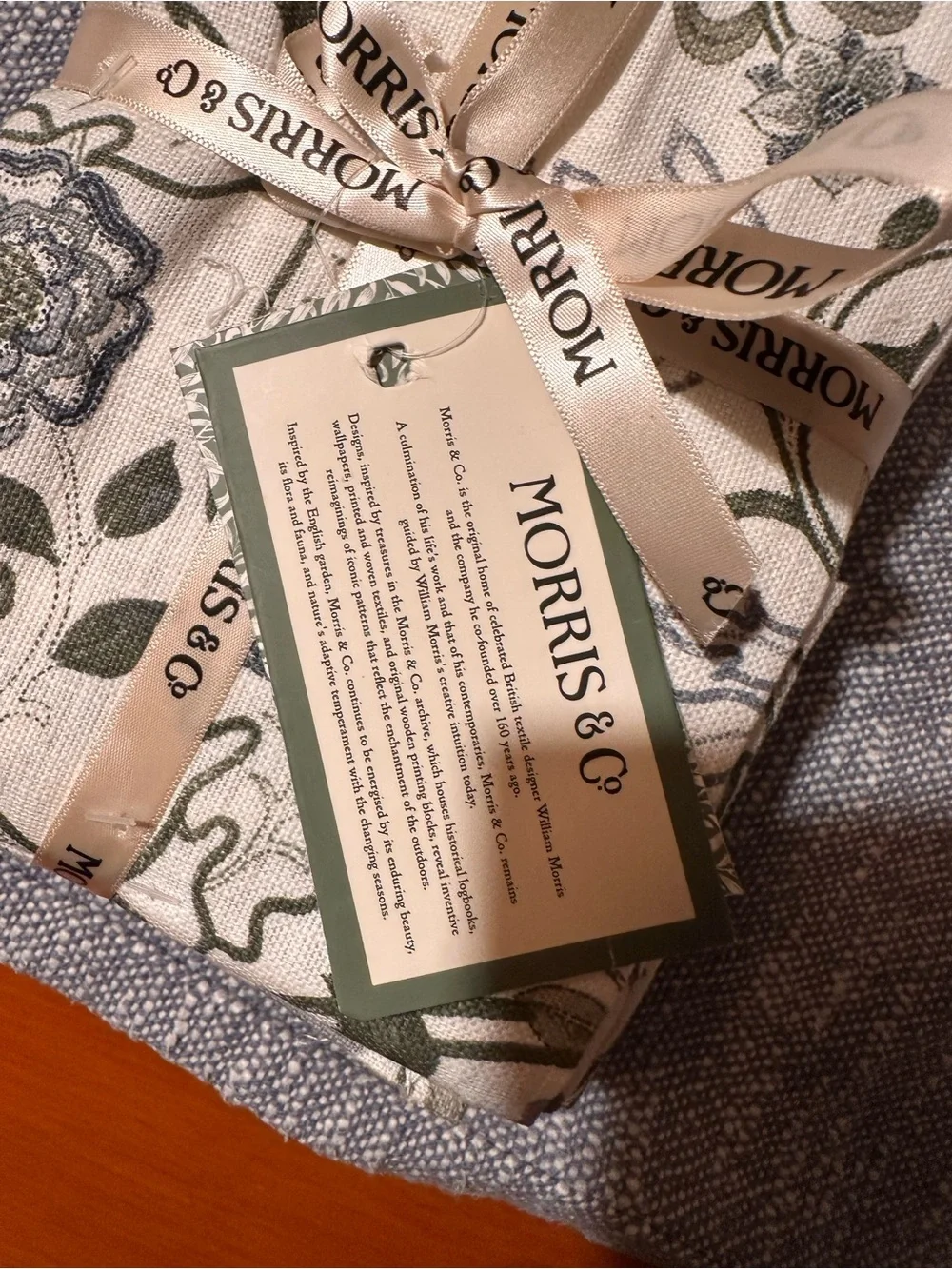 Morris & Co. %100 cotton napkings set of 8 napkings Mary Isobel 20x20